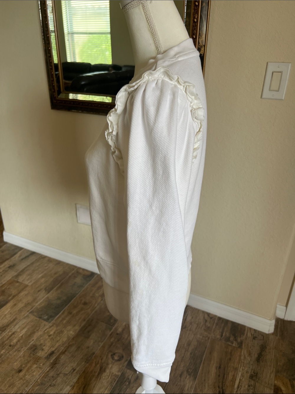 PAIGE Ruffle-Shoulder Sweatshirt - Picture 11 of 16